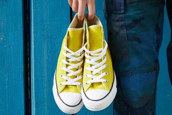 SHOES.COM怎么联系客服?SHOES.COM客服邮箱是什么?